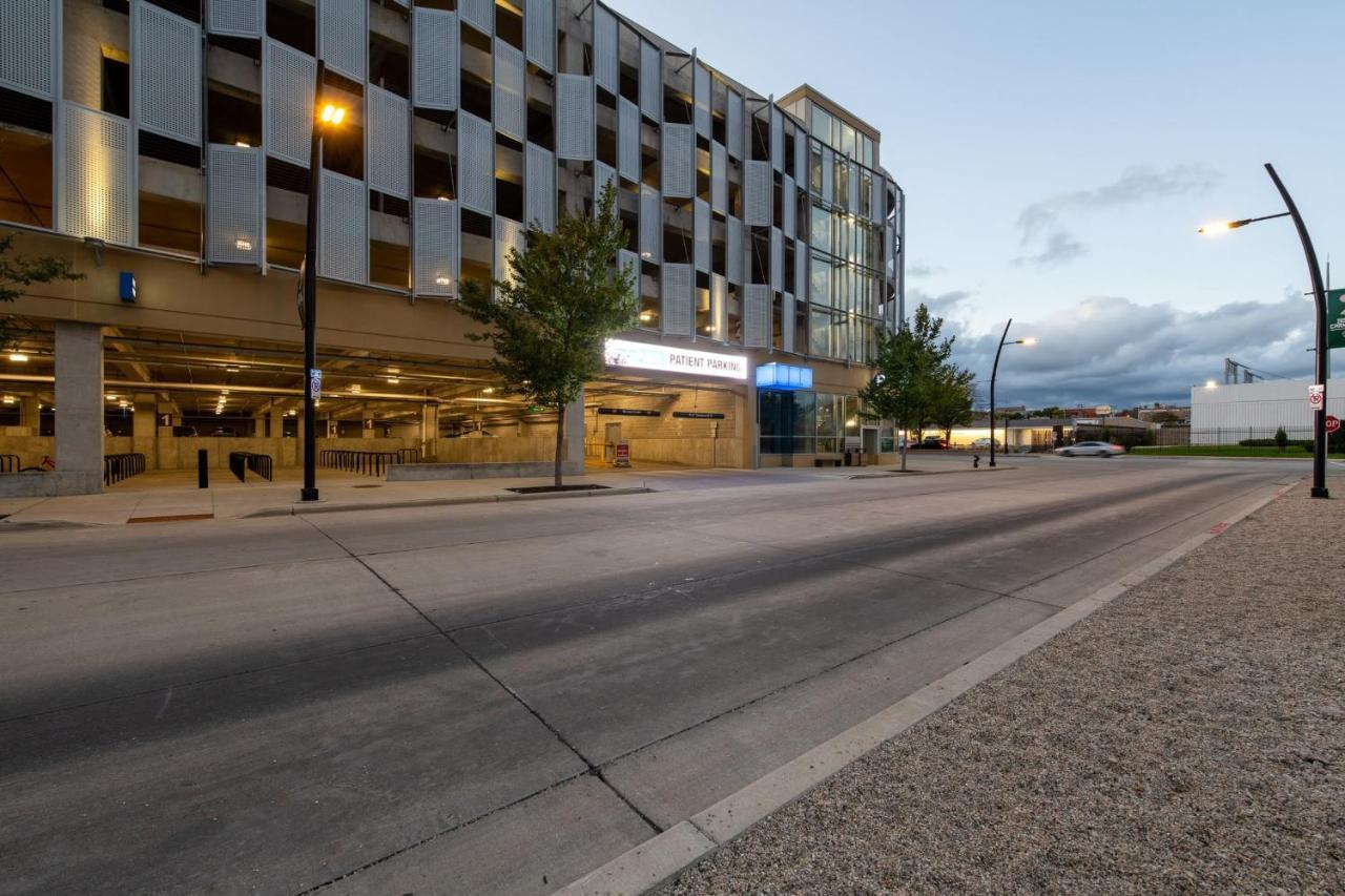 Flexhome Skywalk To Fiserv 1Br Apt U1 Milwaukee Exterior foto